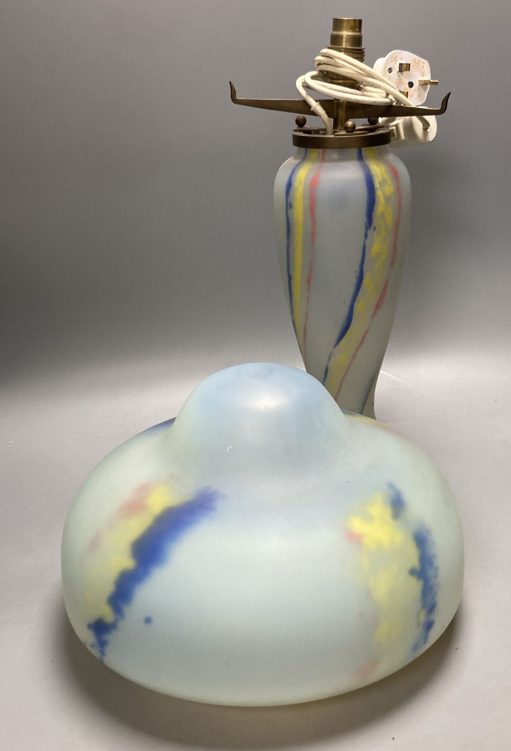 An Sabino Verrier dart marbled glass mushroom lamp, script signature underside, overall 53cm